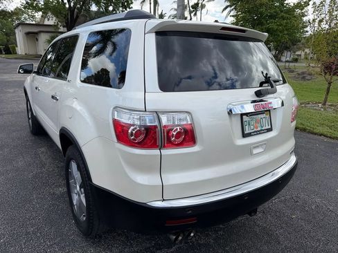 Used 2011 GMC Acadia SLT image 17