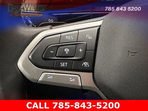 Used 2024 Volkswagen Atlas SE image 11