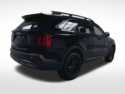Used 2022 Kia Sorento S image 8