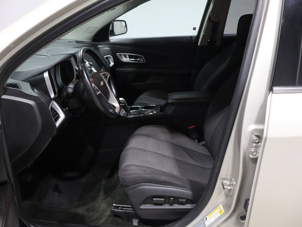 Used 2013 Chevrolet Equinox LT w/ Driver Convenience Package AWD/4WD image 9