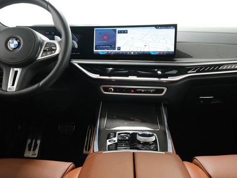 Used 2026 BMW X7 M60i AWD/4WD image 9