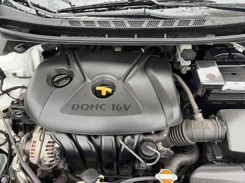 Used 2012 Hyundai Elantra GLS w/ Preferred Pkg 3 image 17