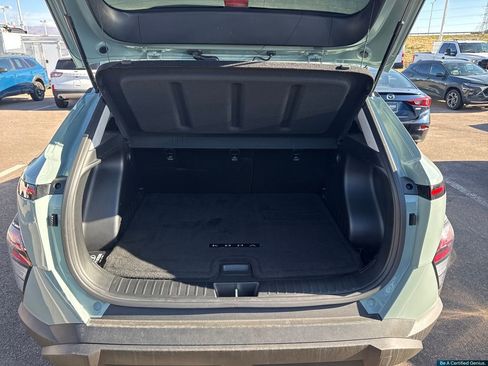 Used 2024 Hyundai Kona SEL AWD/4WD image 11