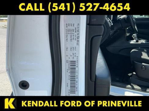 Used 2019 Jeep Grand Cherokee Laredo AWD/4WD image 25