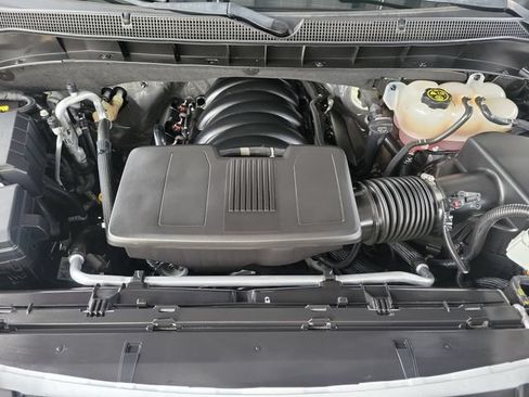 Used 2023 Chevrolet Suburban RST w/ Luxury Package AWD/4WD image 29