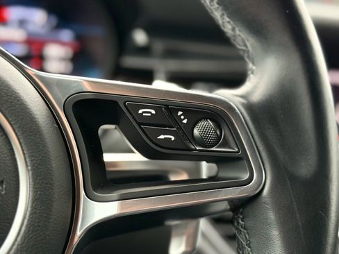 Used 2018 Porsche Macan Sport Edition image 21