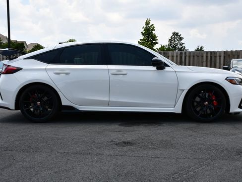 Used 2024 Honda Civic Type R image 8