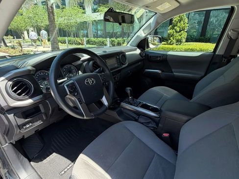 Used 2017 Toyota Tacoma SR RWD image 17