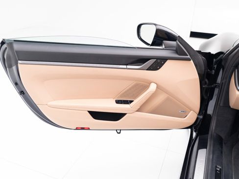 Certified 2024 Porsche 911 Targa 4S image 24