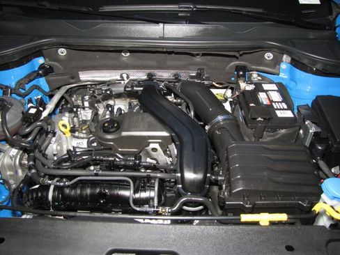 Used 2022 Volkswagen Taos SE FWD image 20