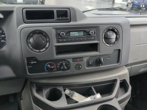 Used 2024 Ford E-450 and Econoline 450 Super Duty w/ Power Windows & Locks Group image 20