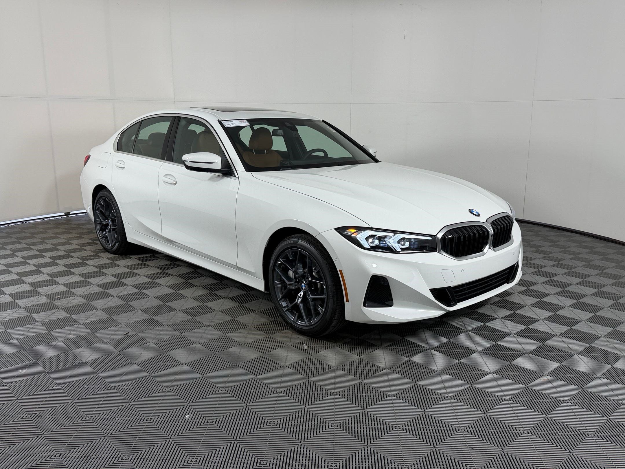 Used 2026 BMW 330i Sedan w/ Premium Package RWD image 7