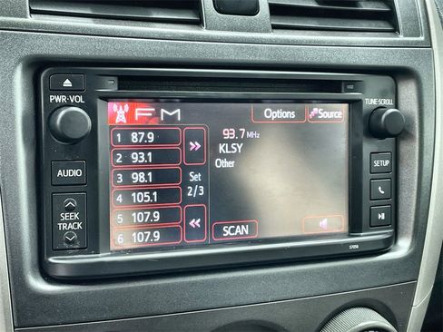 Used 2013 Toyota Corolla S image 19