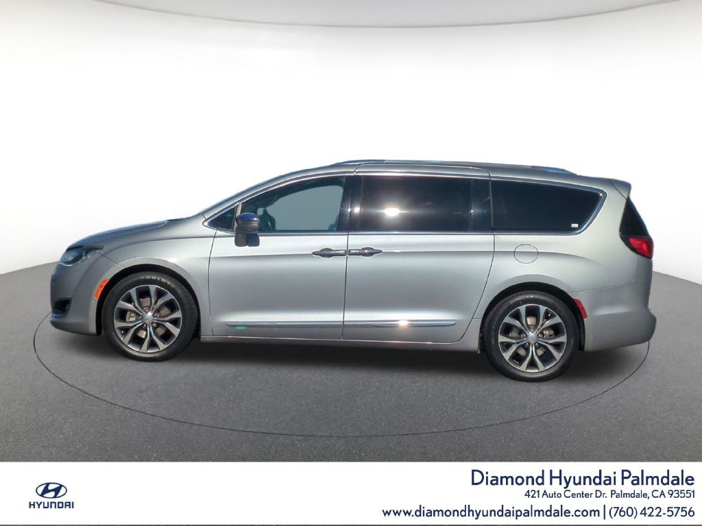 Used 2020 Chrysler Pacifica Limited FWD image 4
