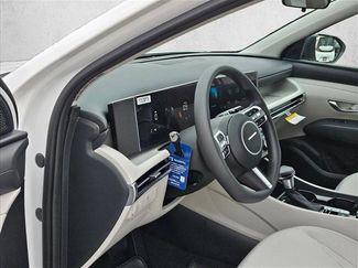 New 2026 Hyundai Tucson SE FWD video 3