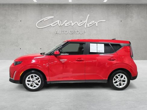 Used 2023 Kia Soul LX w/ LX Technology Package image 13