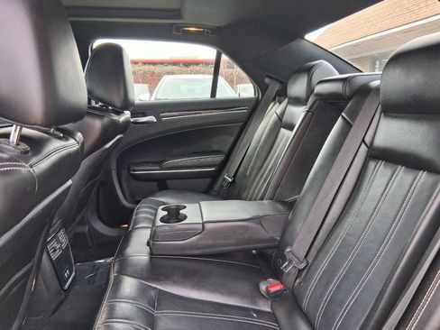 Used 2022 Chrysler 300 S image 15