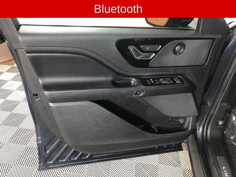 Used 2022 Lincoln Aviator Reserve w/ Elements Package Plus AWD/4WD image 10