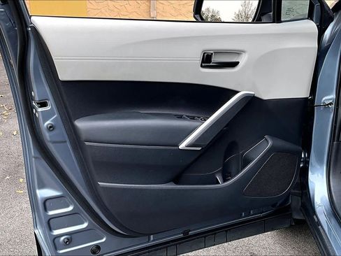 Certified 2024 Toyota Corolla Cross L image 19