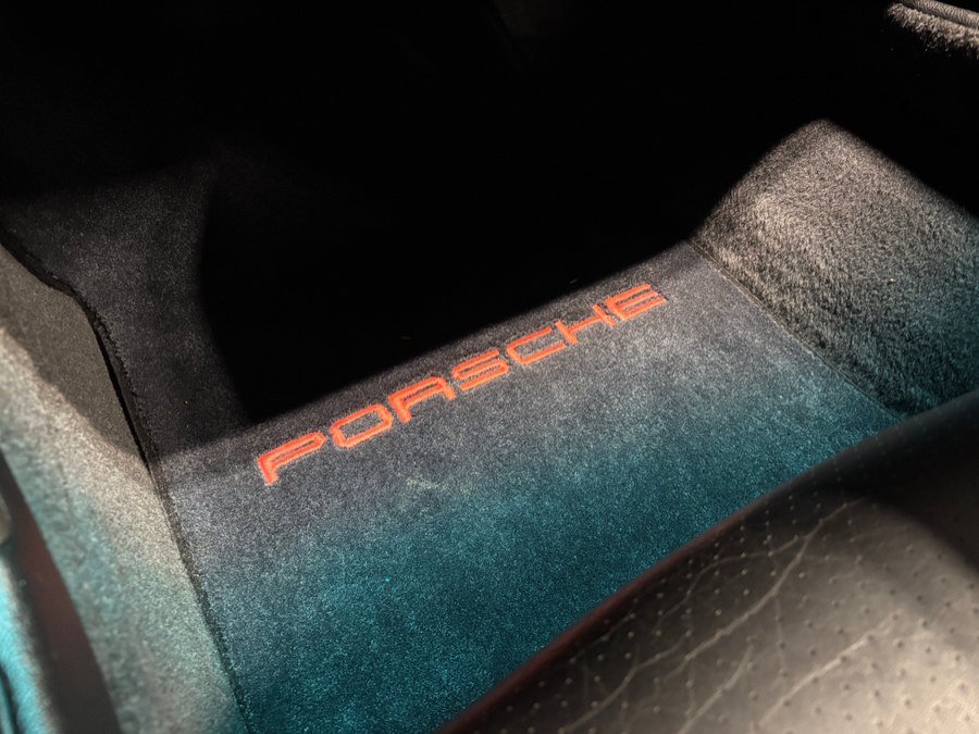 Used 1995 Porsche 911 Carrera 4 AWD/4WD image 27