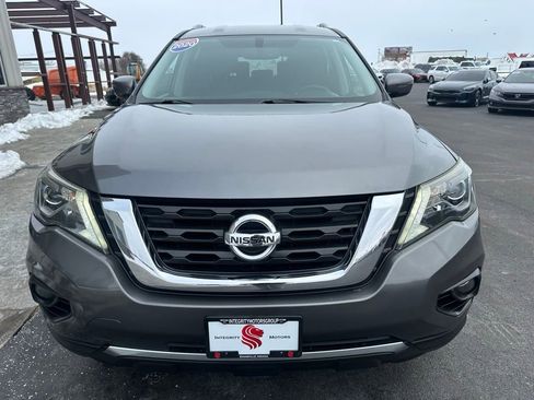 Used 2020 Nissan Pathfinder SV FWD image 3