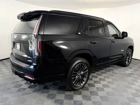 Used 2023 Cadillac Escalade V AWD/4WD image 8