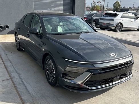 New 2026 Hyundai Sonata Limited image 3