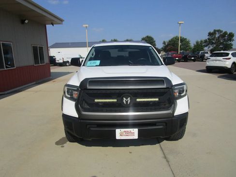 Used 2017 Toyota Tundra SR RWD image 2