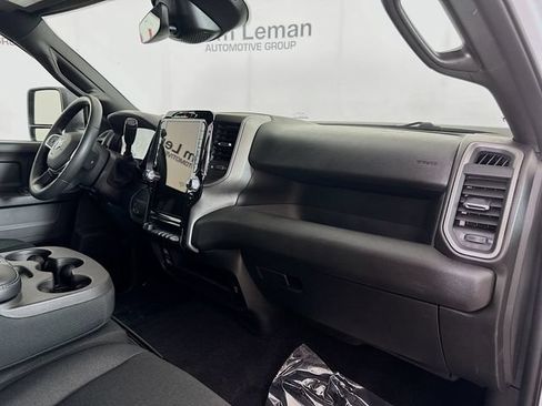 New 2026 RAM 3500 Tradesman AWD/4WD image 27