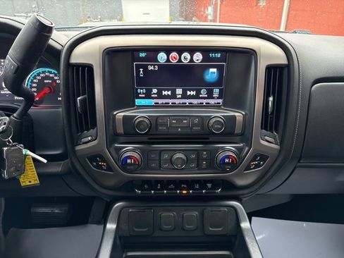 Used 2018 GMC Sierra 3500 Denali w/ Duramax Plus Package image 6