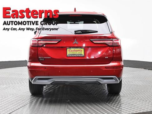 Used 2025 Mitsubishi Outlander AWD image 6