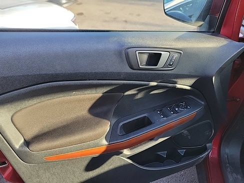 Used 2021 Ford EcoSport SE w/ SE Convenience Package FWD image 9