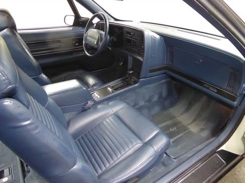 Used 1991 Buick Reatta Coupe image 19