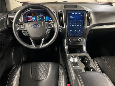 Used 2024 Ford Edge Titanium image 7