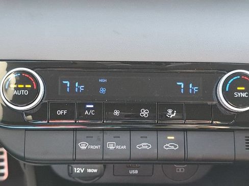 Used 2025 Hyundai Elantra Sport FWD image 10