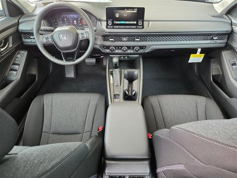 New 2025 Honda Accord SE image 11