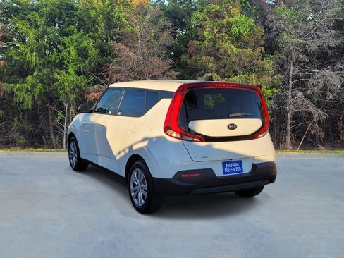 Used 2020 Kia Soul LX image 20