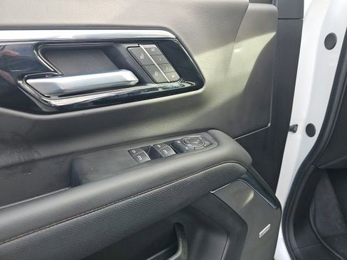 Used 2025 Chevrolet Tahoe High Country image 19