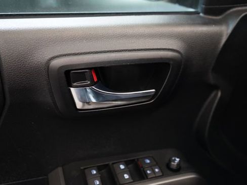 Used 2023 Toyota Tacoma TRD Sport w/ Technology Package AWD/4WD image 10