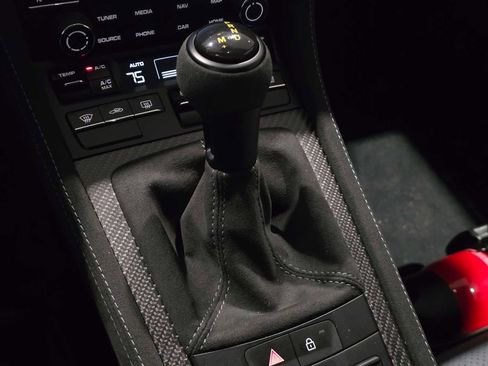 Used 2025 Porsche 718 Boxster Spyder RS image 28