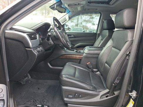 Used 2017 Chevrolet Tahoe LT w/ Luxury Package image 13