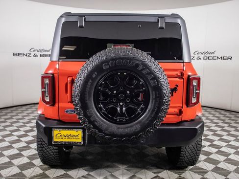 Used 2022 Ford Bronco Outer Banks image 8