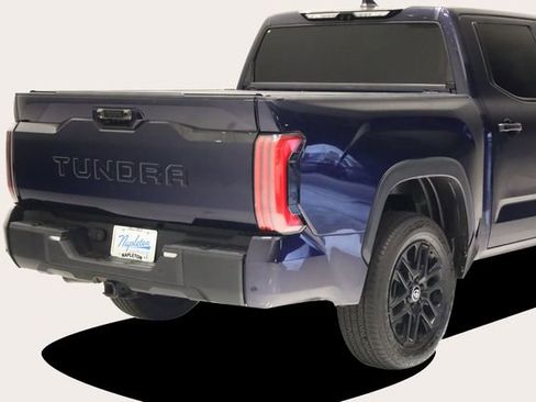 Used 2025 Toyota Tundra Limited AWD/4WD image 7