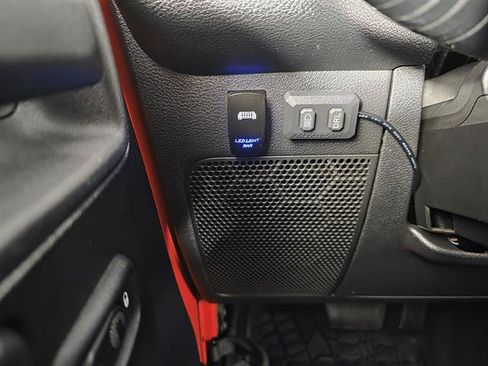 Used 2015 Jeep Wrangler Unlimited Sahara w/ Max Tow Package AWD/4WD image 49