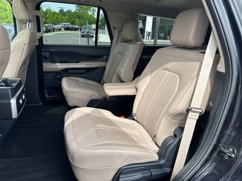 Certified 2024 Ford Expedition Limited AWD/4WD image 23