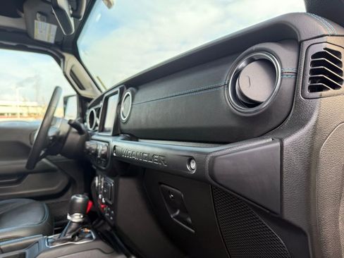 Used 2023 Jeep Wrangler Unlimited Rubicon 4xe w/ Steel Bumper Group image 28