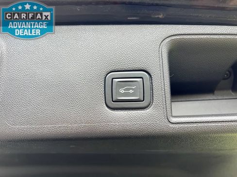 Used 2022 GMC Terrain AT4 AWD/4WD image 25