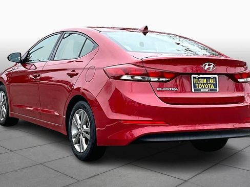 Used 2018 Hyundai Elantra SEL image 11