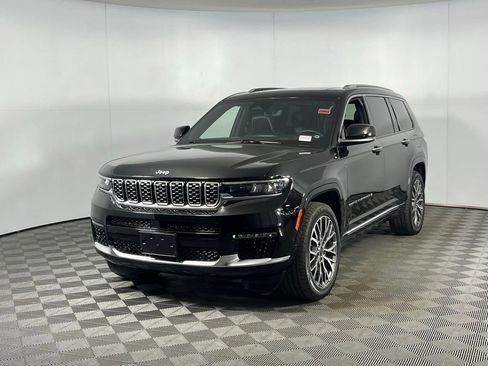 Used 2021 Jeep Grand Cherokee L Summit AWD/4WD image 4
