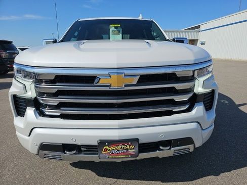 Used 2024 Chevrolet Silverado 1500 High Country image 8
